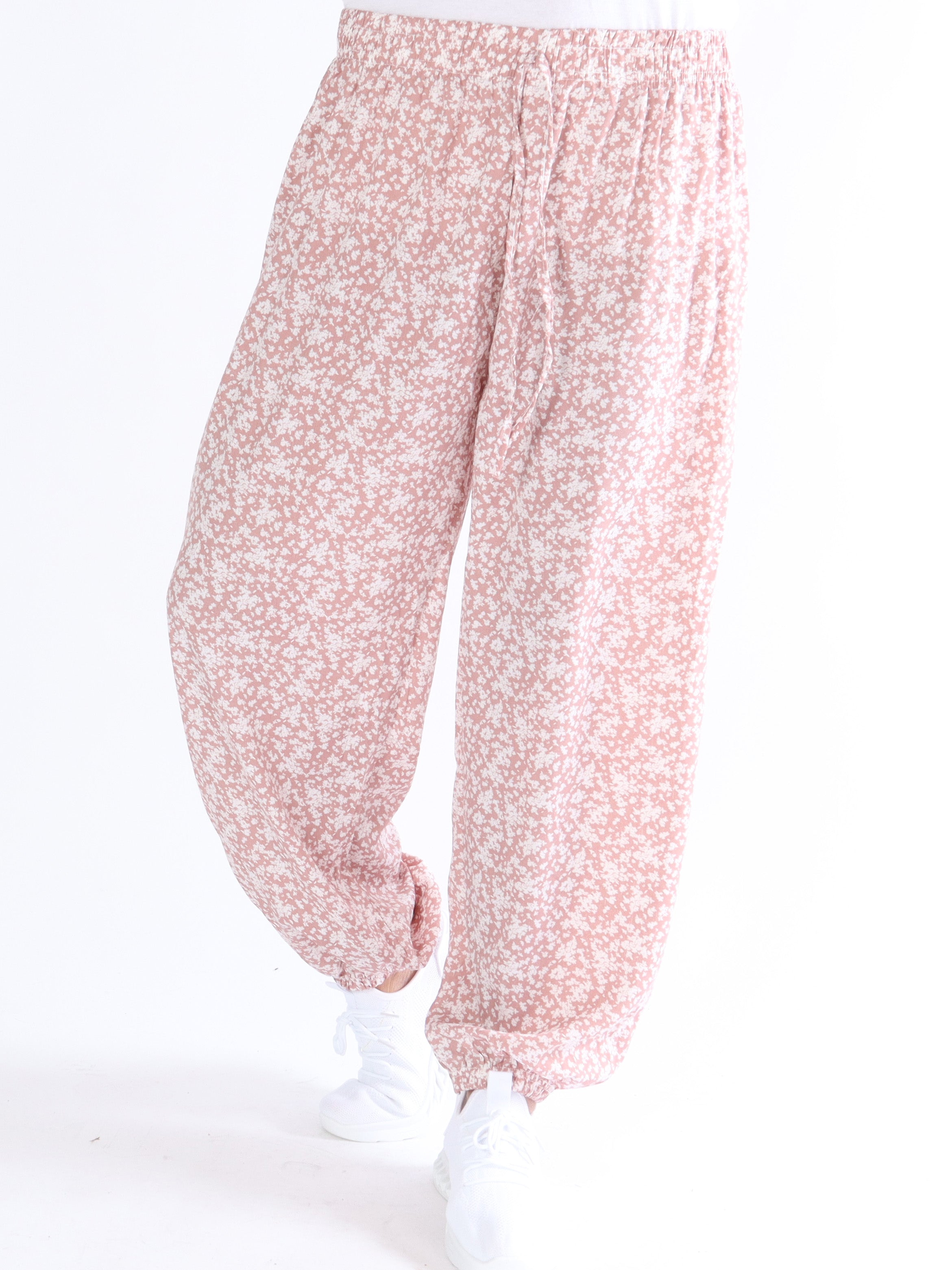 Roselin - Långa byxor med vitt blommönster